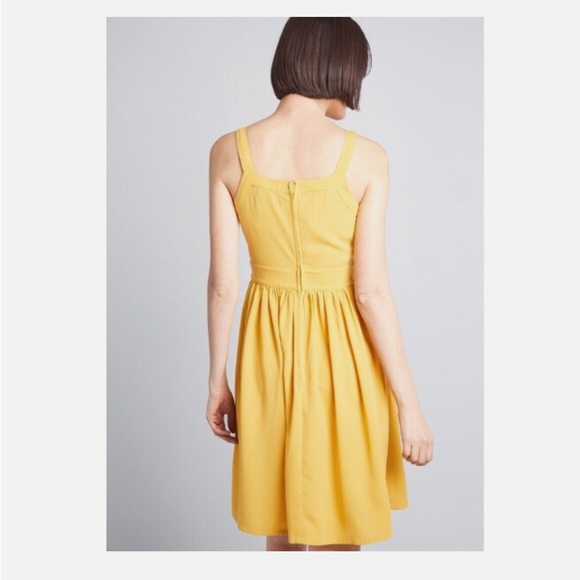 Modcloth Yellow Button-Front Dress - Picture 2 of 6